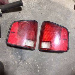 SONOMA S10 TAILLIGHTS 