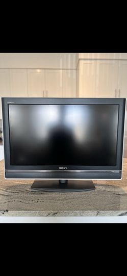 32” Sony Flat Screen TV Dolby Digital