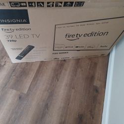 39 Inch Insignia Brand New