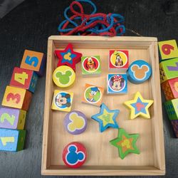 Melissa And Doug Lacing Set