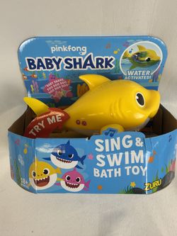 Zuru Robo Alive Junior Pinkfong Baby Shark Sing & Swim Bath Toy