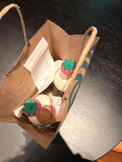 10$ bear cup strawberry raffle- only 10 spots!
