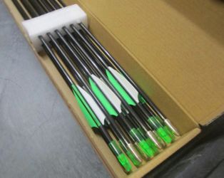 28" Fiberglass Arrows - Archery Practice Target Arrows with Blunt Tips Durable Shaft for Youth Kids Children Beginners on Recurve&Long Bows(Pack of 12