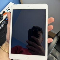iPad Mini 2 WiFi+Celluar Unlocked 16GB