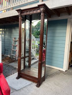 China Curio Cabinet