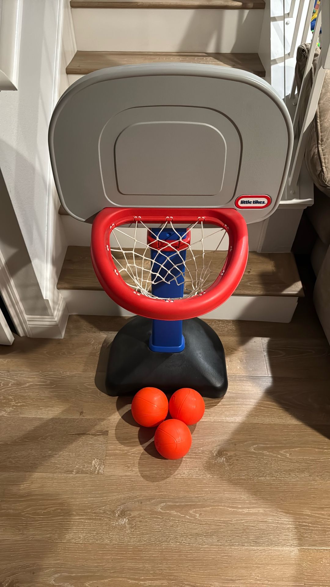 Little Tikes Basketball Hoop