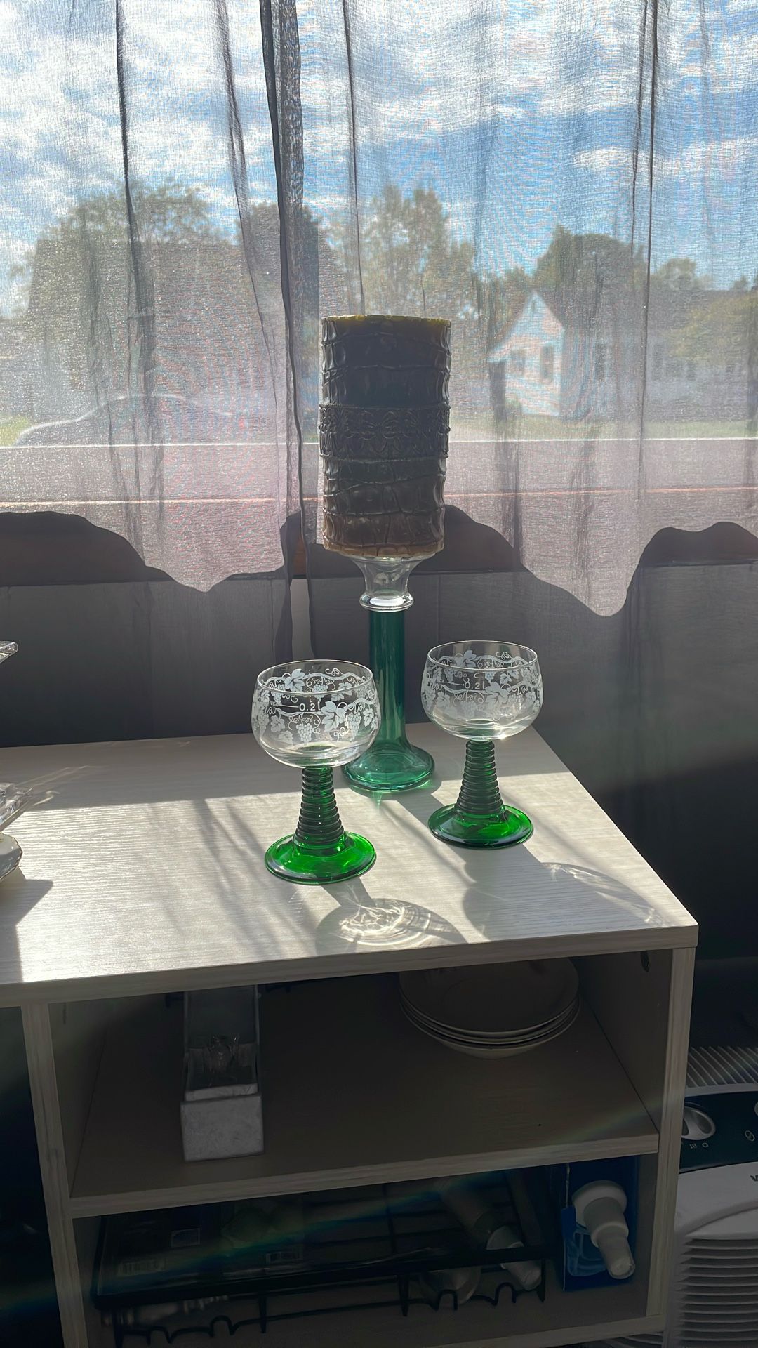 Vintage Luminarc France Wine Glass Etched Grapevine Green Ribbed Stem Crystal