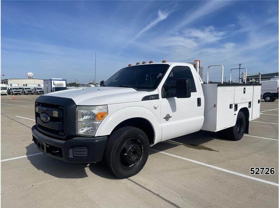 2016 Ford F-350 Chassis