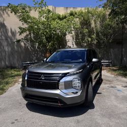 2023 Mitsubishi Outlander