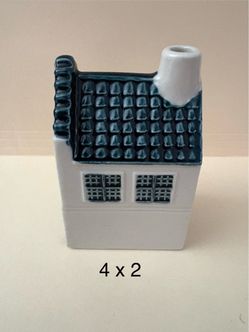 Vintage KLM Delft Blue Mini House