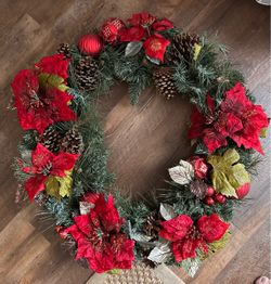 Home Accents Holiday Christmas Wreath - 30" Poinsettia & Pinecone