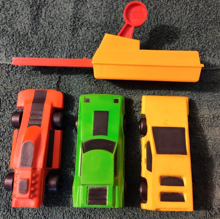 Vintage 1981 Parker Brothers NERF Hot Shots Stunt Cars & Launcher