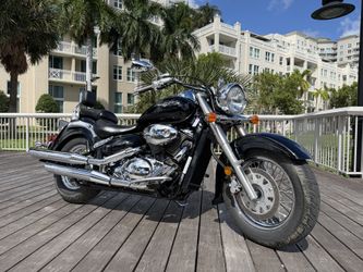2005 Suzuki C50 Boulevard original 285 miles, exceptional