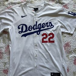 Clayton Kershaw Signed Authentic Nike Jersey