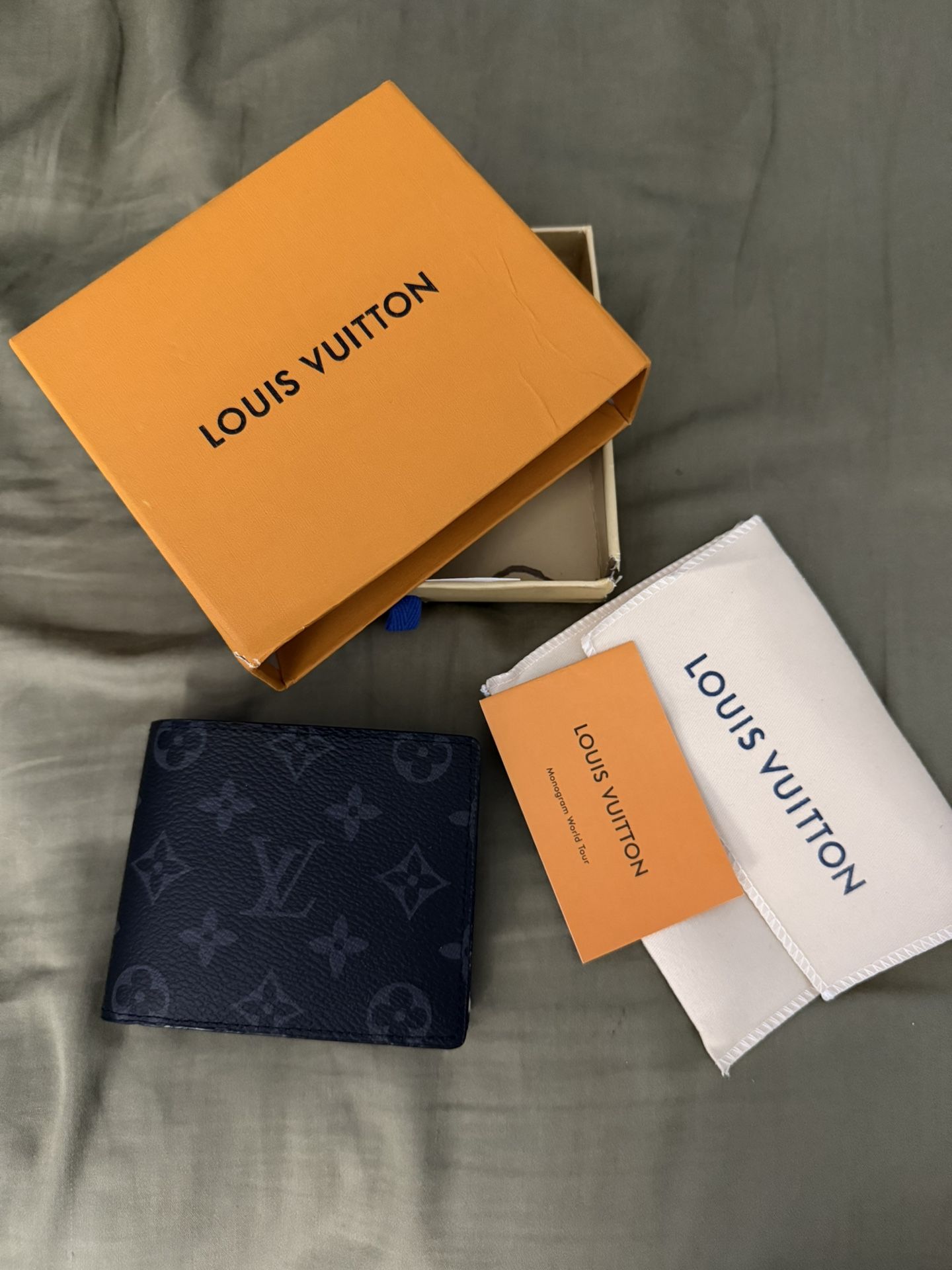 Louis Vuitton Men’s Wallet