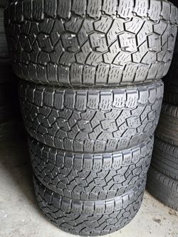 285/55/20 Toyo open country tires