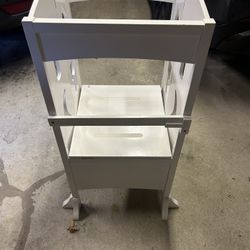 Kitchen Helper Tower