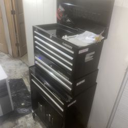Husky Tool Chest 16 Draw 24.5 W 
