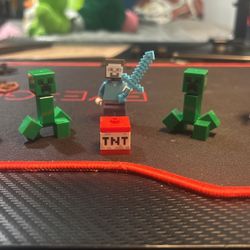 LEGO Minecraft Minifigure Lot – Steve, Alex, Creepers & Skeleton