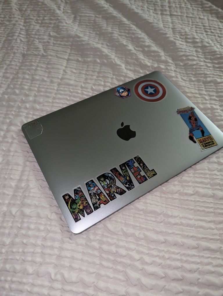 2020 13 inch MacBook Pro M1