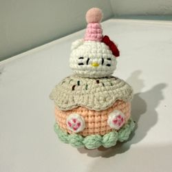 Handmade with love: Cute Crochet mini kitty cake