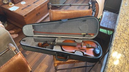 Wexler 4/4 violin and bow - great condition