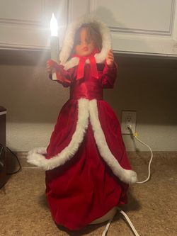 illuminated Christmas caroler doll 24-inch Victorian girl figure by Rennoc