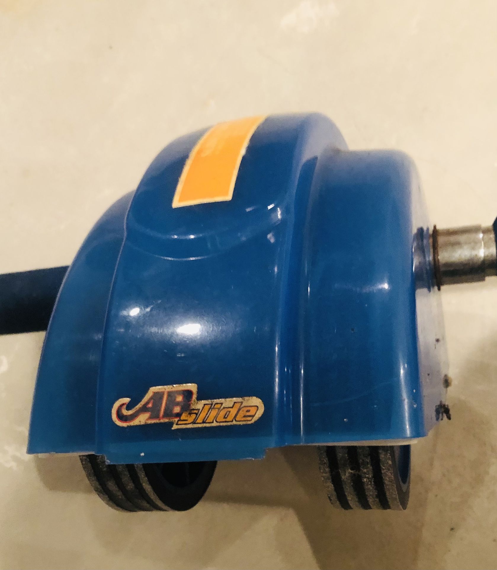 Ab Isolator Workout Machine