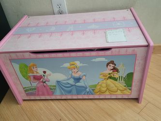 Toy chest