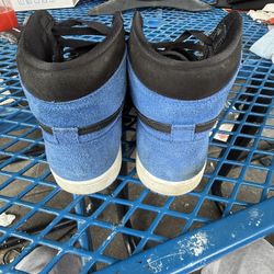 Jordan 1s Blue And Black 