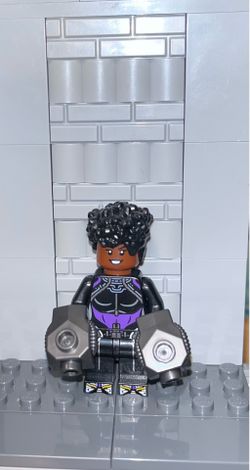 Shuri - Marvel LEGO Minifigure