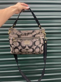 Vintage Coach Monogram Logo Crossbody Bag – Used