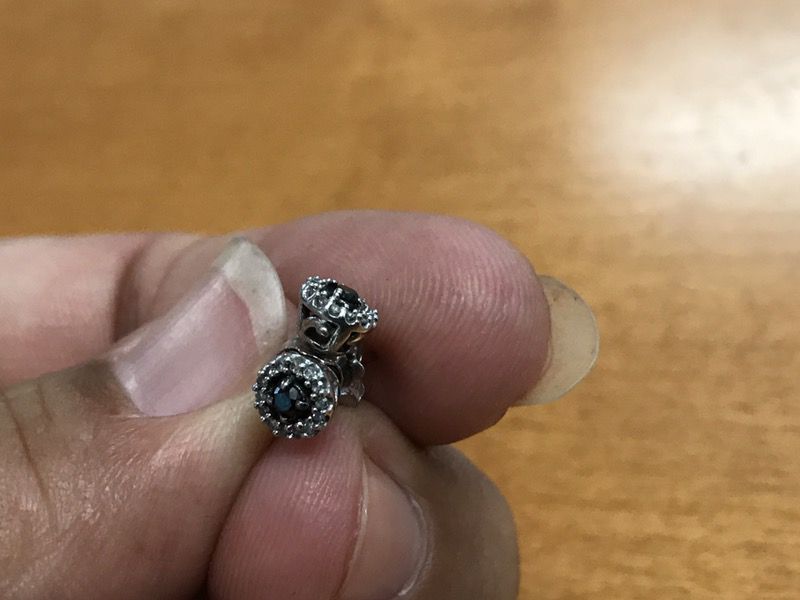 Black diamond earrings studs