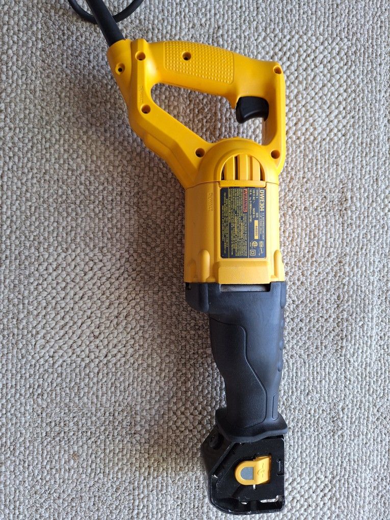 DeWalt Reciprocating Saw