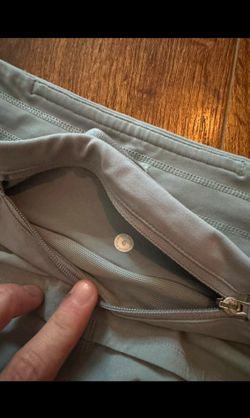 lululemon size6 speed up shorts