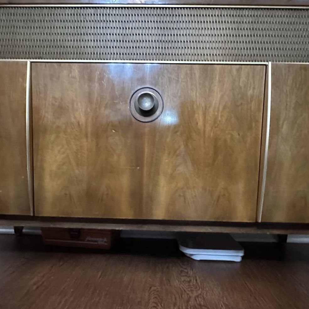 GRUNDIG MCD36 CDチェンジャー 本体 1950's Grundig Majestic 9070 Stereo Console for Sale in Los