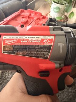 Milwaukee 1/2” Hammer Drill