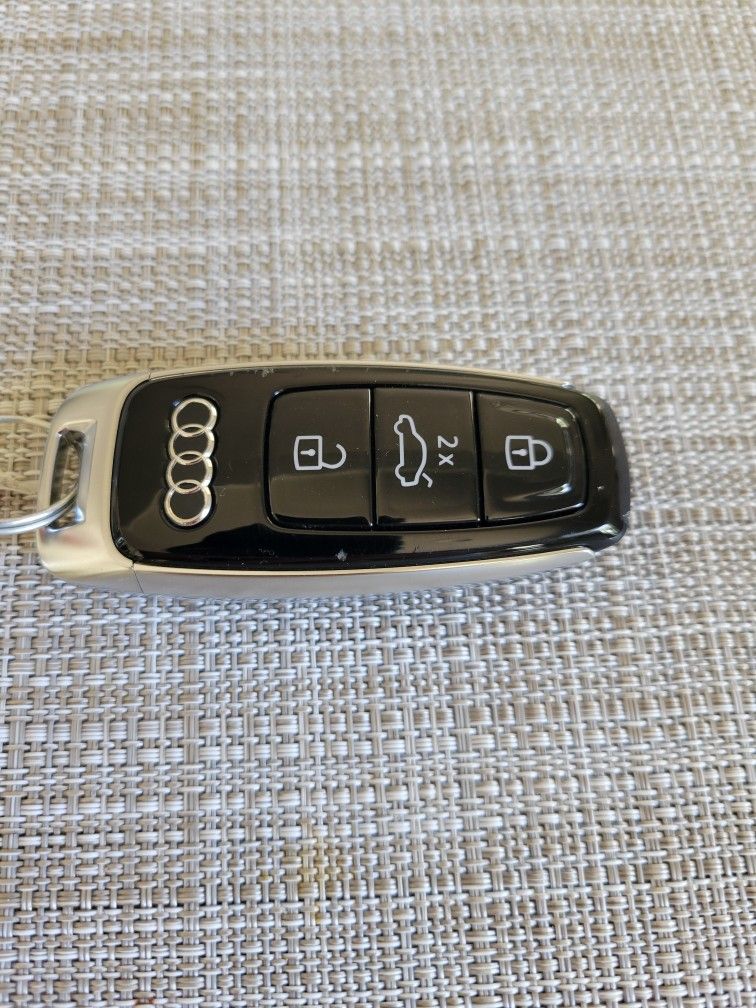 Audi Key & Key Fob