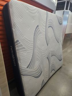 Beautiful king Size Mattress
