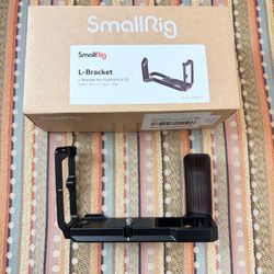 SmallRig L-Bracket and grip for FujiFilm X-T5
