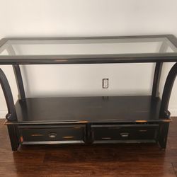 Console Table In Excelent Condition 