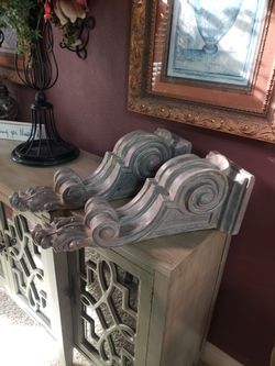 Large Corbels