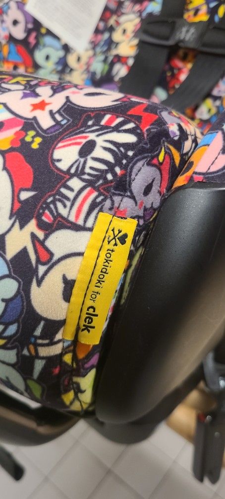 Clek Foonf Tokidoki Convertible Car Seat for Sale in Peck Slip NY OfferUp