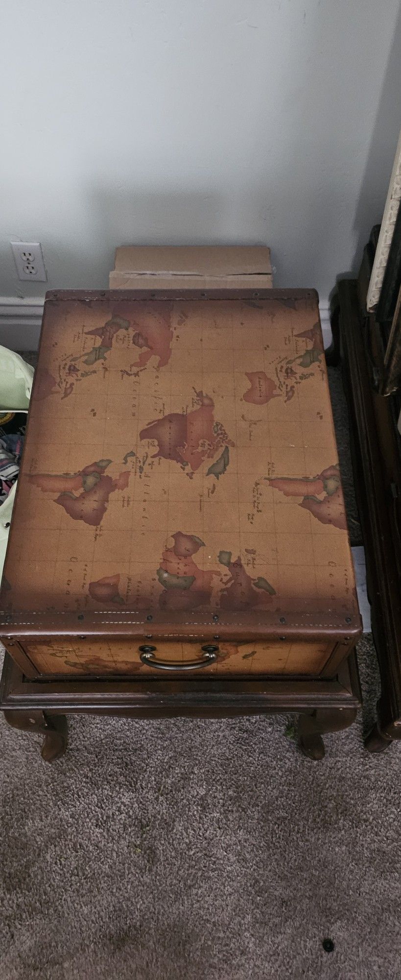 World Map 2 Frames Photos Coffee Table With Side Piece