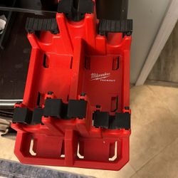 Milwaukee Pack Out Long Handle Tool Rack 