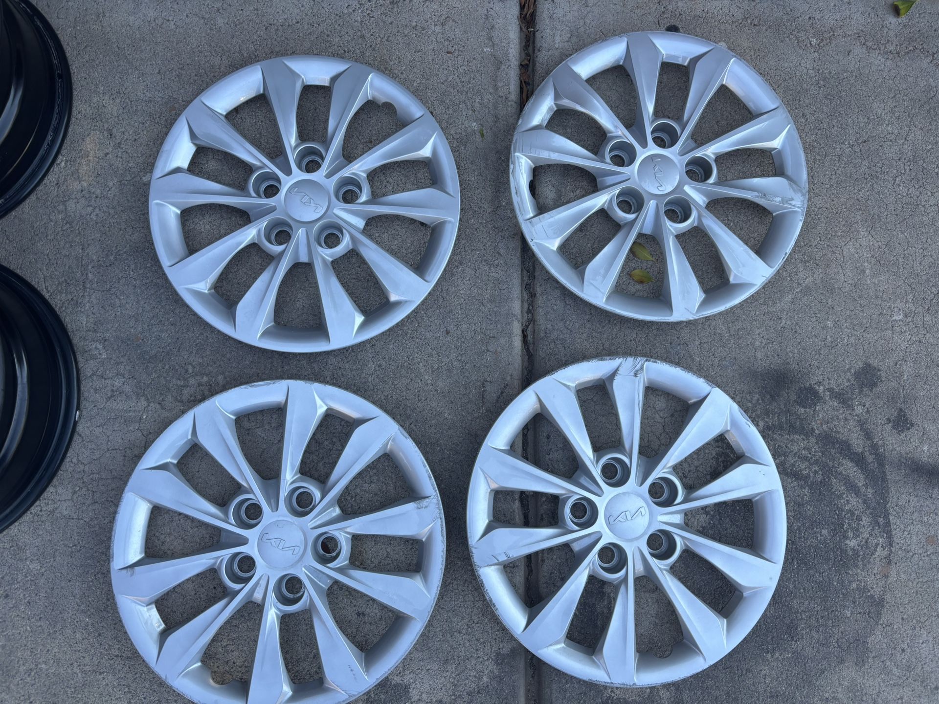 OEM Kia Hubcap Wheel Covers 15”