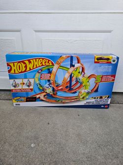 Hot Wheels Action Epic Crash Dash Track Set