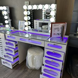 Vanitii Priscilla Vanity Desk Pro Read Description 