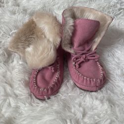 Hanna Anderson Size 10m Girls Super cozy Booties