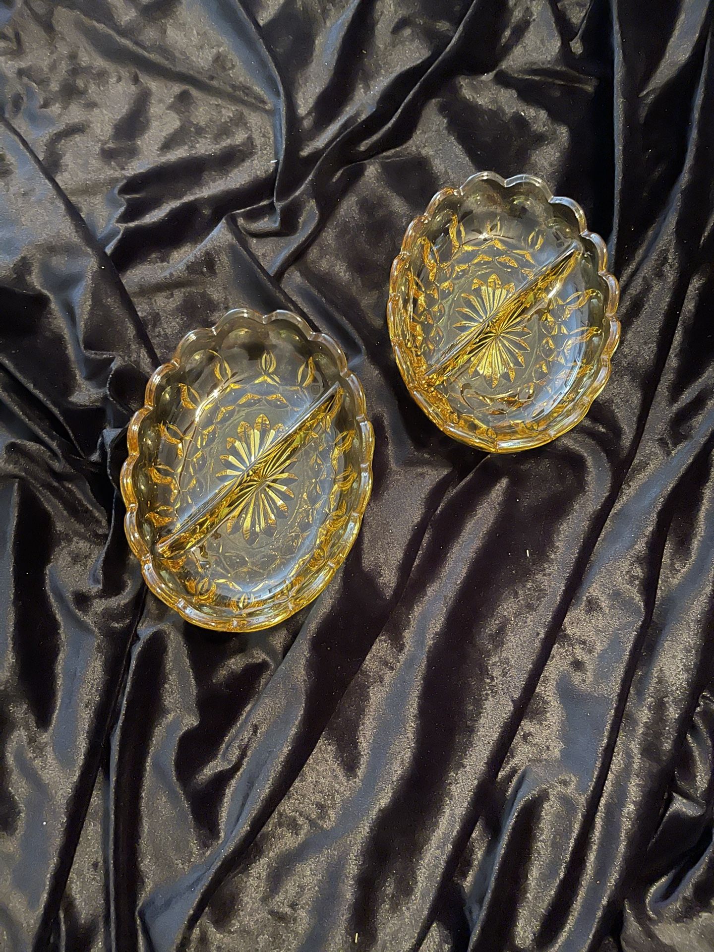 2 Amber 2 Section Glass Bowls 7”x5”